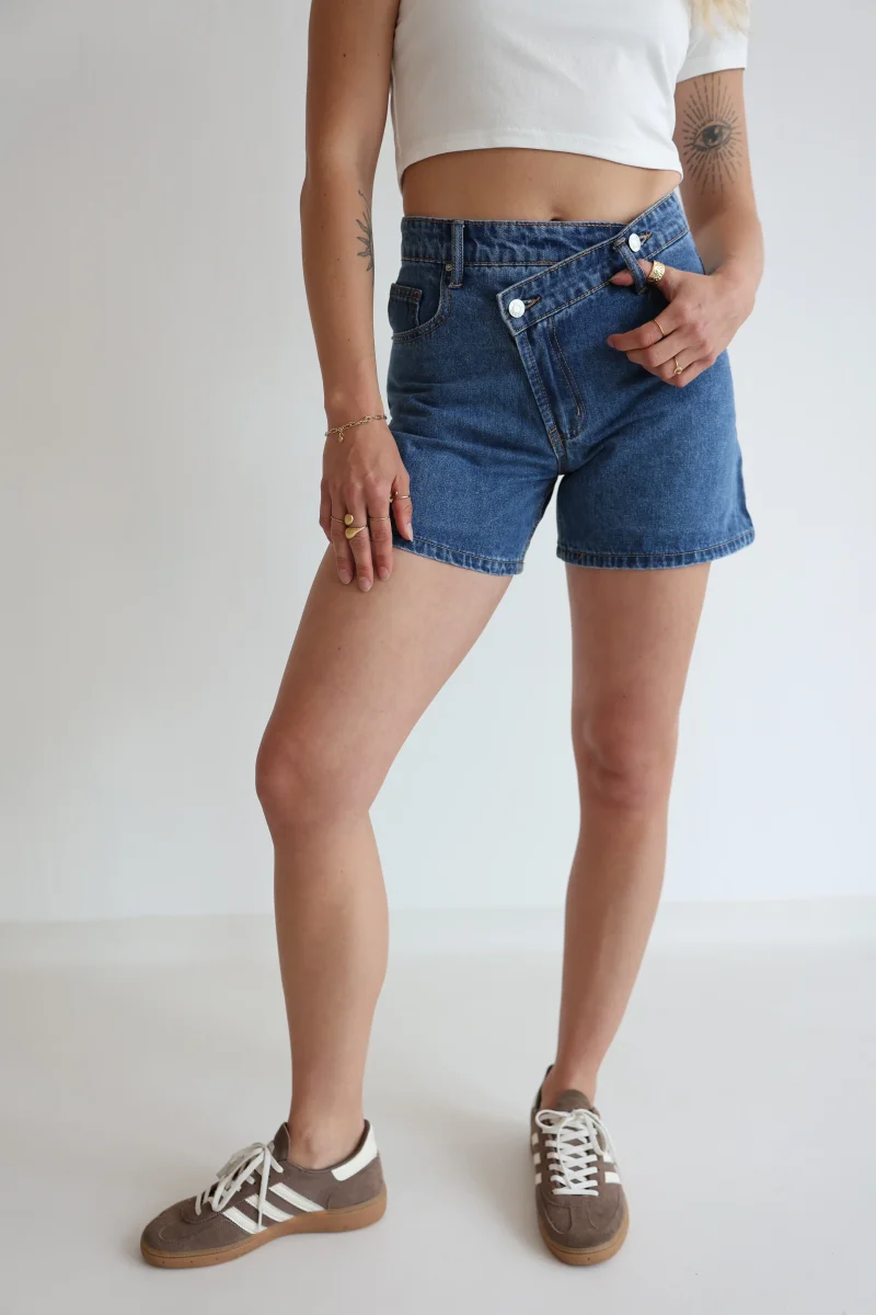 Asymmetric Denim Shorts – Bild 5