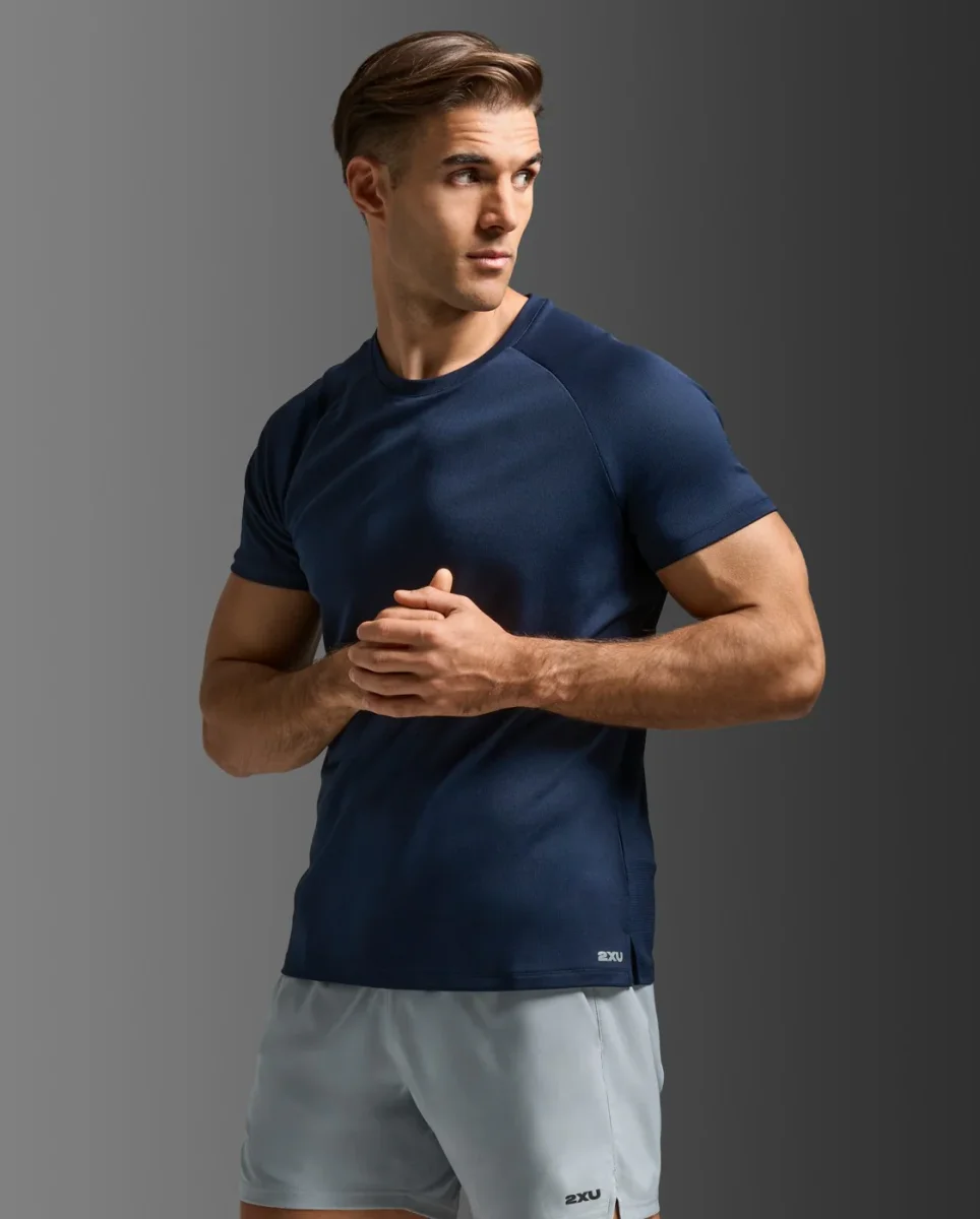Aero Mesh Tee Laufshirt Herren - midnight/silver reflective – Bild 6